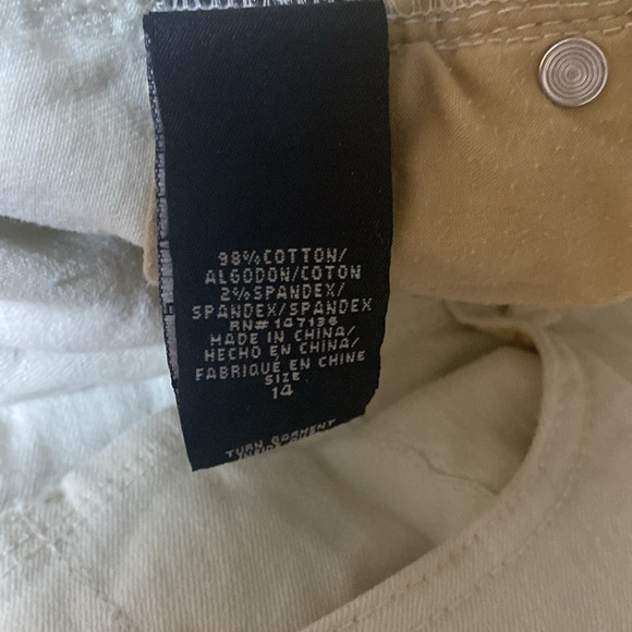 Super Cute 1822 Cream Color Jeans Frayed Hem - Picture 5 of 5